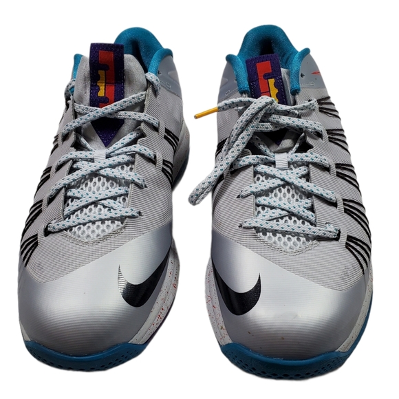 NIKE AIR MAX LEBRON X LOW "AKRON AEROS" METALLIC - Picture 3 of 16